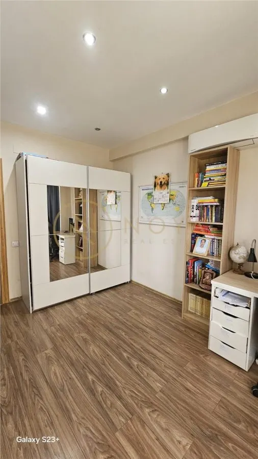 Apartament de vanzare de 4 camere in zona Pipera - foto 14