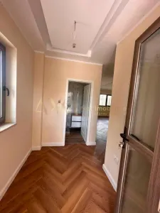 Vanzare 1/2 duplex 5 camere - foto 9
