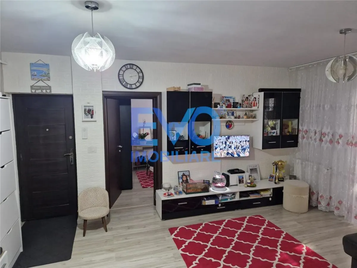Apartament 3 camere, 75mp, boxa, loc parcare, Valea Lupului - foto 1