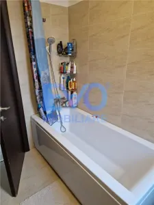 Apartament 3 camere, 75mp, boxa, loc parcare, Valea Lupului - foto 13
