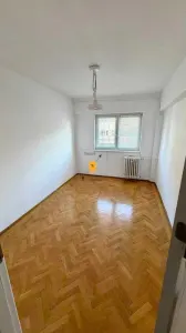 Inchiriere apartament  4 camere zona ultracentrala - Ploiesti
