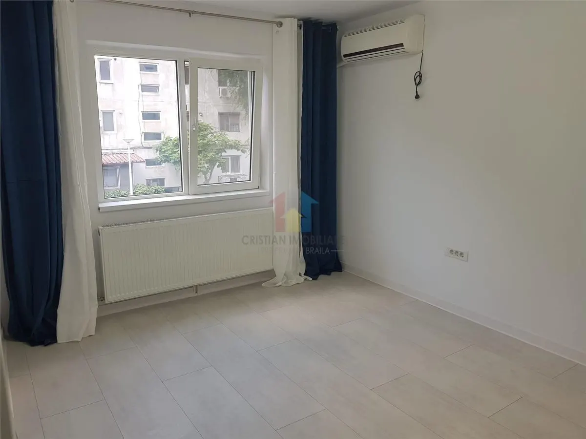 Ap 2 Camere,  ETAJ 1, zona Obor-Piata mare,renovat recent - foto 1