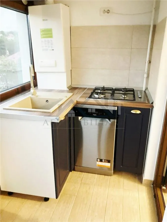 Apartament cu 2 camere de inchiriat - foto 3
