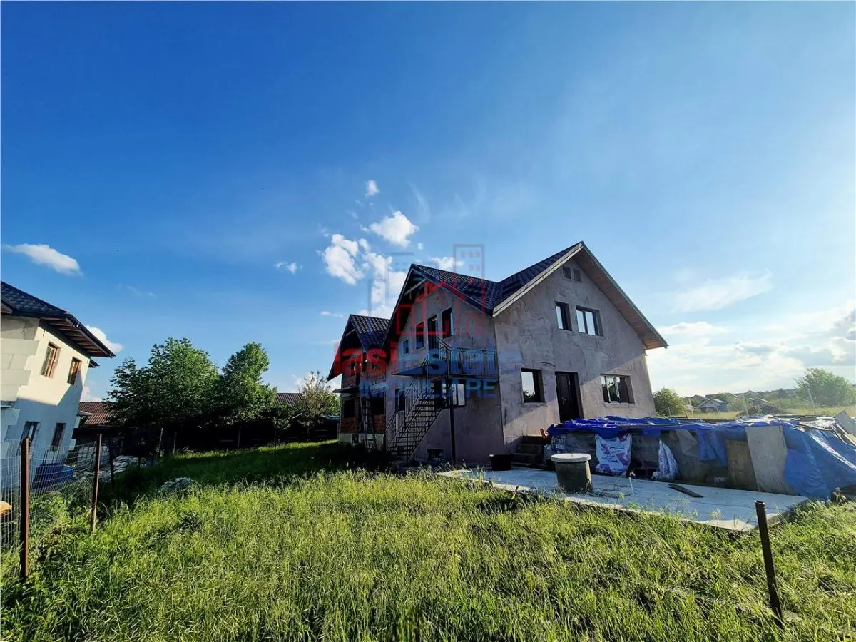 Casa individuala de vanzare in Aroneanu - foto 1