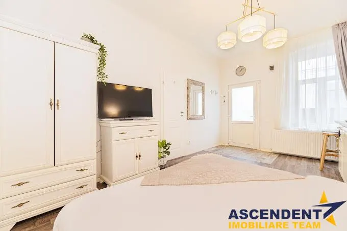 Casa cu 3 apartamente + transfer afacere, locuri parcare, Centrul Istoric, Brasov - foto 3