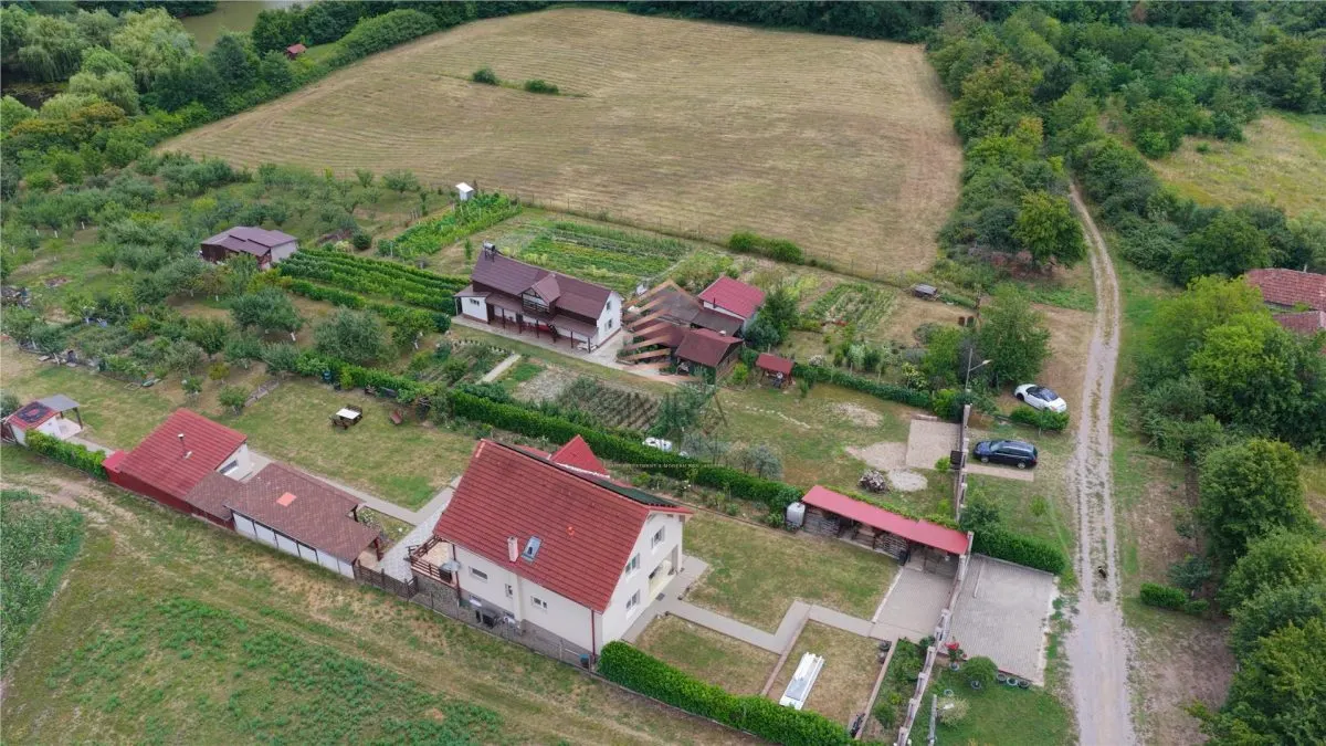 casa de vanzare P+M cu teren 3300 mp, Hidiselu de sus - foto 1