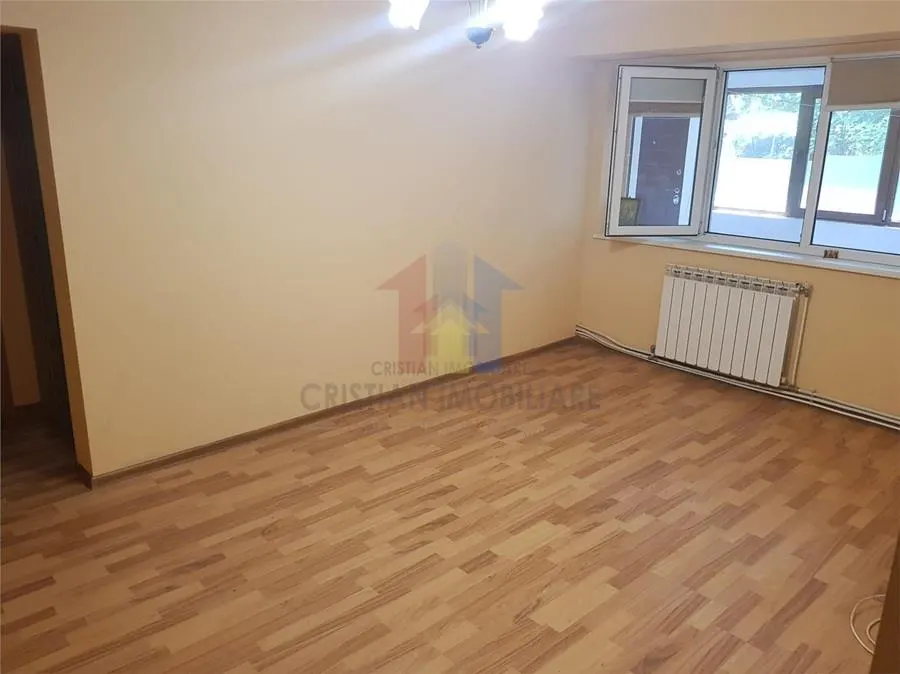 3 camere, GARII, conf 1, parter cu balcon 19 mp, liber - foto 1