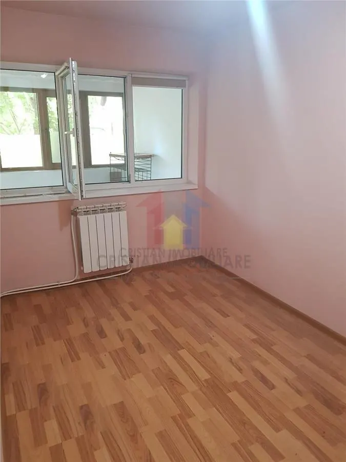 3 camere, GARII, conf 1, parter cu balcon 19 mp, liber - foto 4