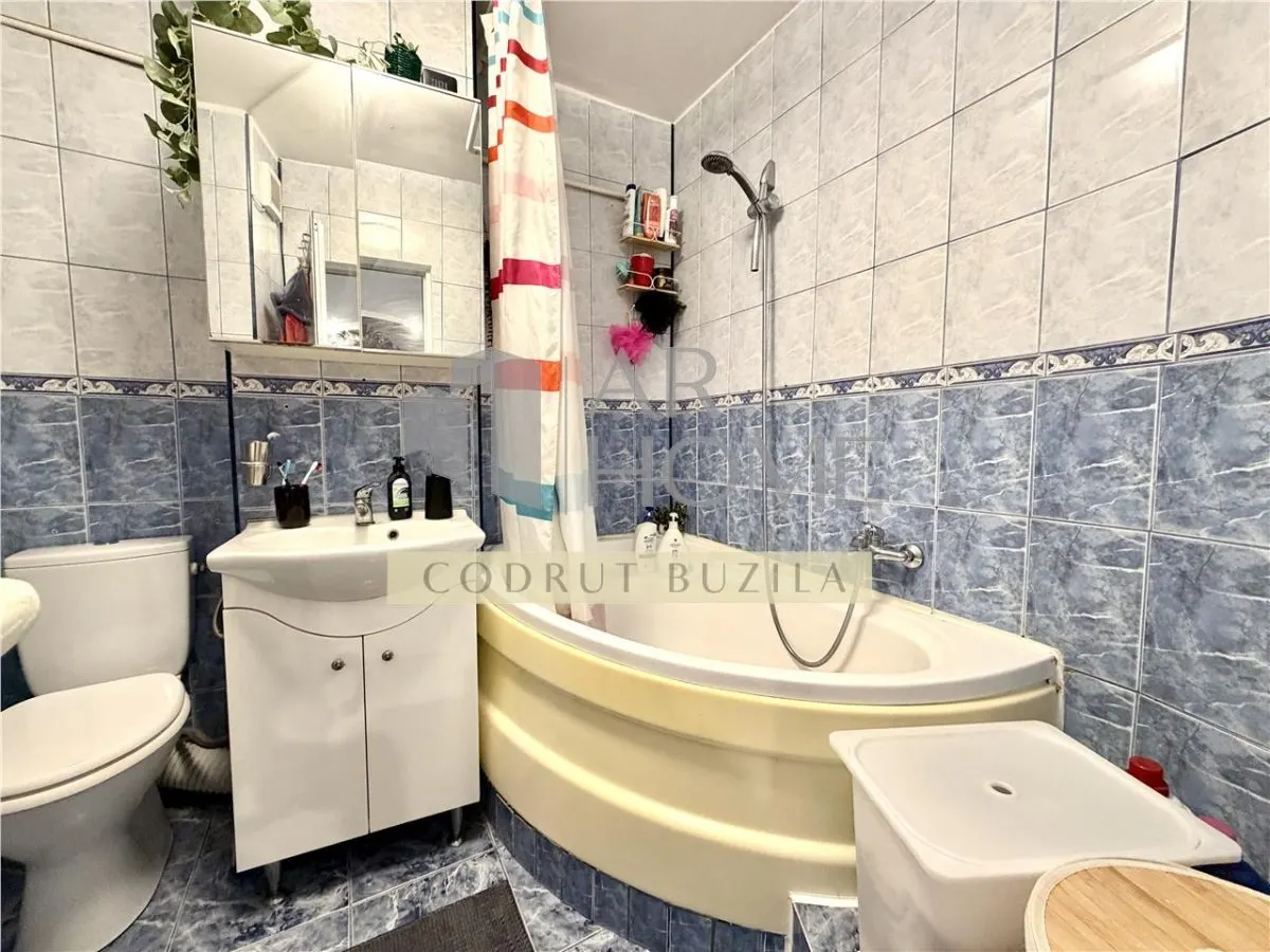 Apartament 3 camere, decomandat, ultracentral, Ploiesti - foto 8
