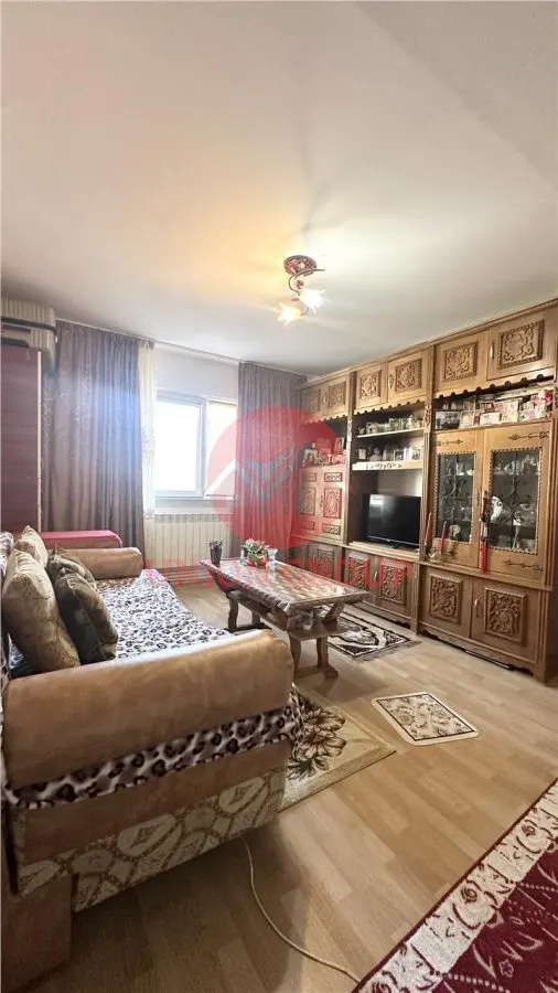 Apartament 2 camere, etaj intermediar, Navodari - foto 1