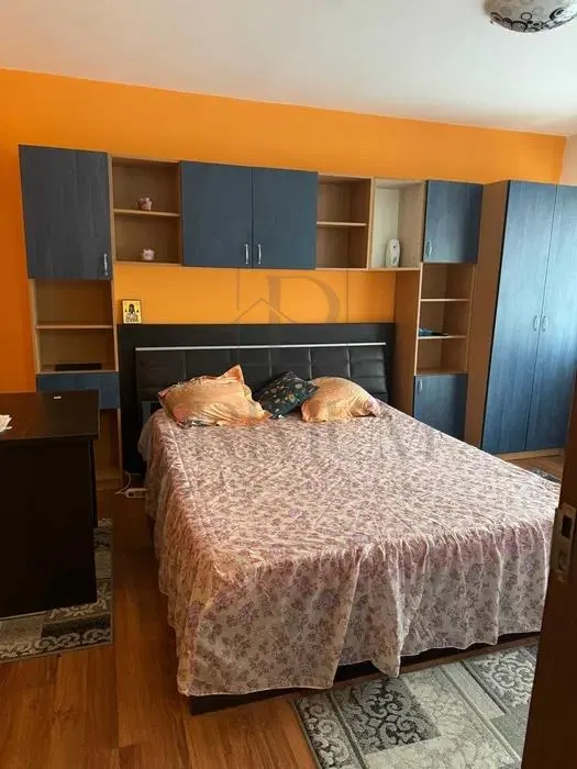 LIPOVEI - AP 1 CAMERA - mobilat, utilat, etaj intermediar - foto 1