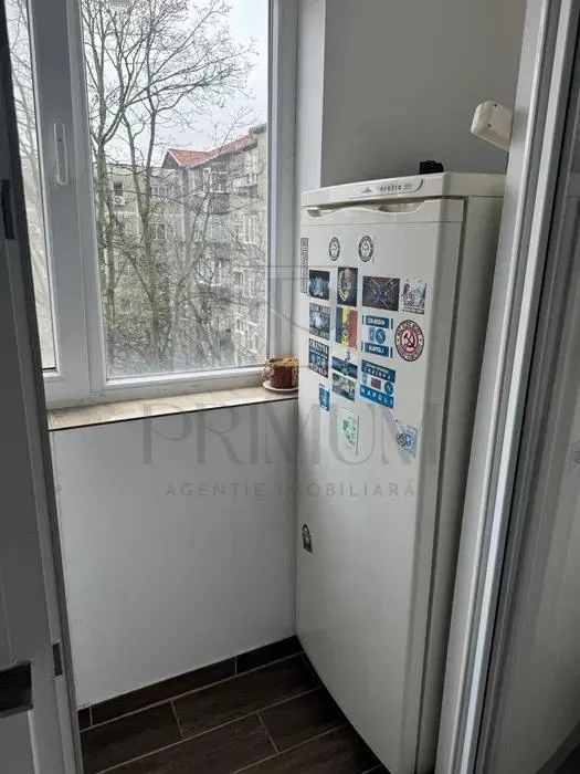 LIPOVEI - AP 1 CAMERA - mobilat, utilat, etaj intermediar - foto 4