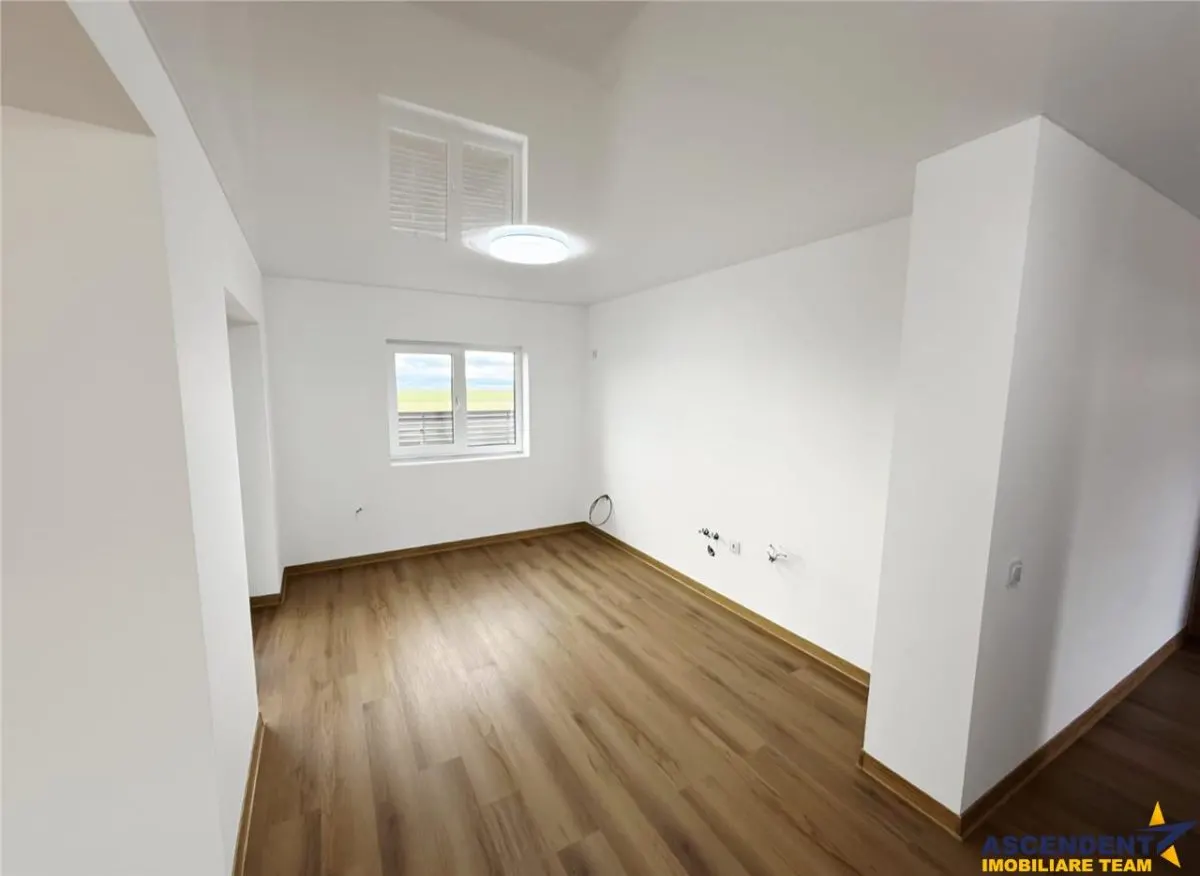 Casa noua individuala pe parter, 3 dormitoare, 2 bai, Izvor, Brasov - foto 2