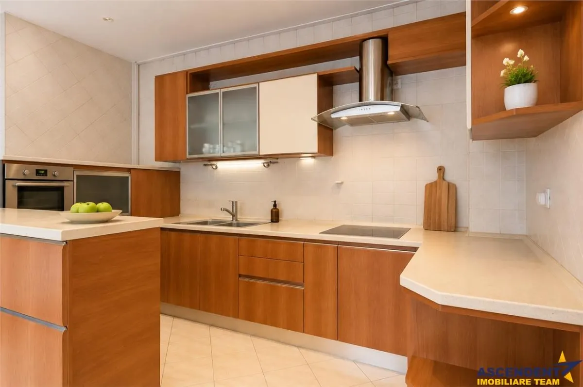 Proprietate cu 3 corpuri cu intrari proprii, curte, garaj, Centru Brasov: Rezidential/ Investitional - foto 3