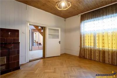 Proprietate cu 3 corpuri cu intrari proprii, curte, garaj, Centru Brasov: Rezidential/ Investitional - foto 4