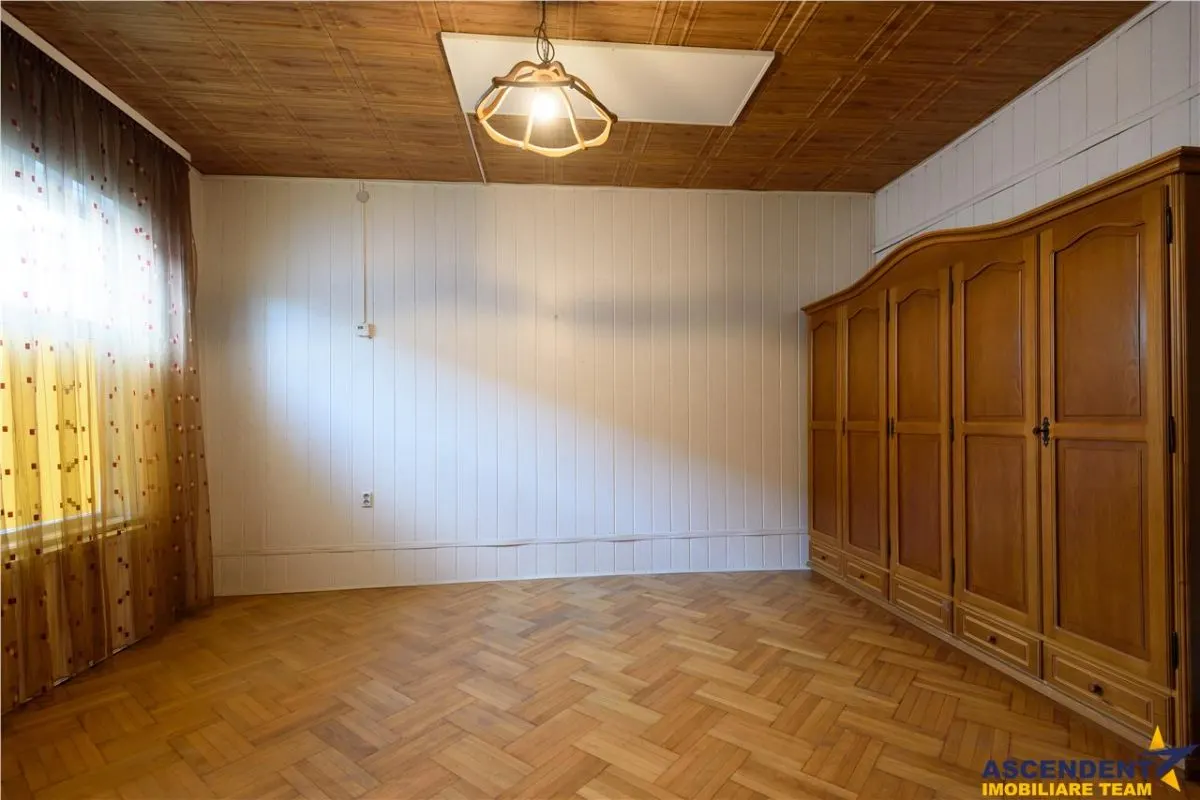 Proprietate cu 3 corpuri cu intrari proprii, curte, garaj, Centru Brasov: Rezidential/ Investitional - foto 6