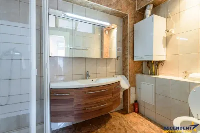 Proprietate cu 3 corpuri cu intrari proprii, curte, garaj, Centru Brasov: Rezidential/ Investitional - foto 10