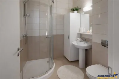 Pe 2 niveluri, Penthouse modern la bulevard, parcare, boxa, Tractorul Nou, Brasov - foto 11