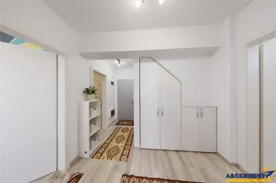 Pe 2 niveluri, Penthouse modern la bulevard, parcare, boxa, Tractorul Nou, Brasov - foto 7