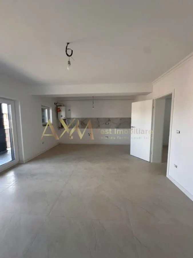 Vanzare apartament 2 camere - foto 4