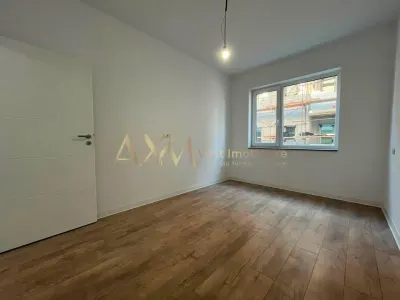 Vanzare apartament 2 camere - foto 4