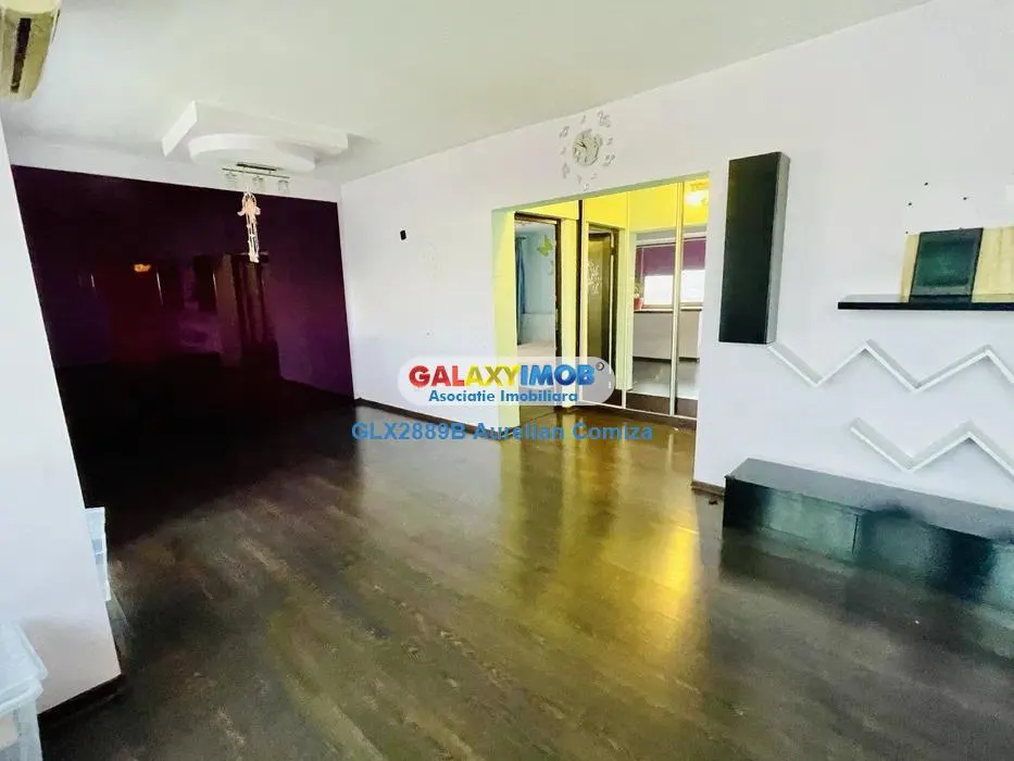 Vanzare apartament 3 camere zona Calea Grivitei etaj 10/11 - foto 2