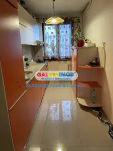 Vanzare apartament 3 camere zona Calea Grivitei etaj 10/11 - foto 6