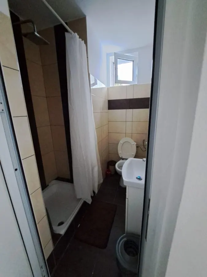 Casa/Vila de inchiriat Sararie - 700 euro - foto 18