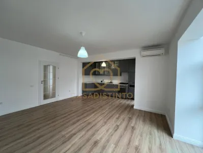 Apartament 3 camere de vanzare in complex cu piscina - Baia Mare