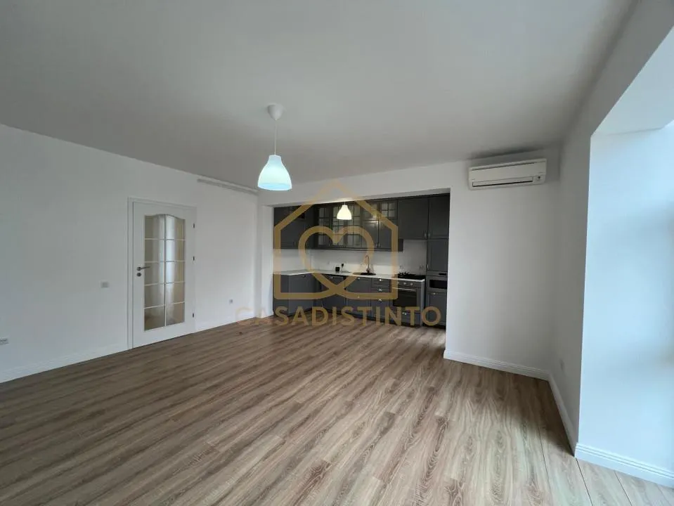 Apartament 3 camere de vanzare in complex cu piscina - foto 1