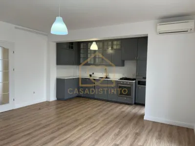 Apartament 3 camere de vanzare in complex cu piscina - foto 2