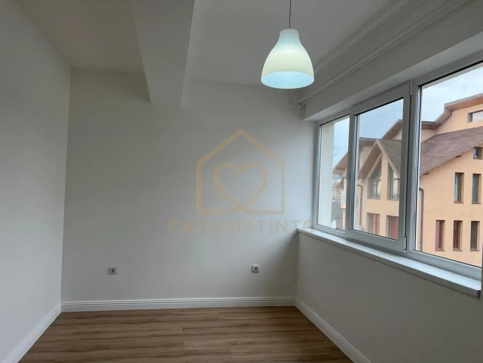 Apartament 3 camere de vanzare in complex cu piscina - foto 11