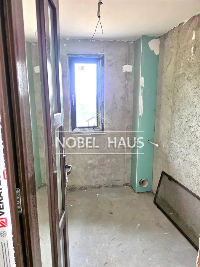 Casa noua 320 mp, teren intravilan 600 mp, Barlad - foto 7