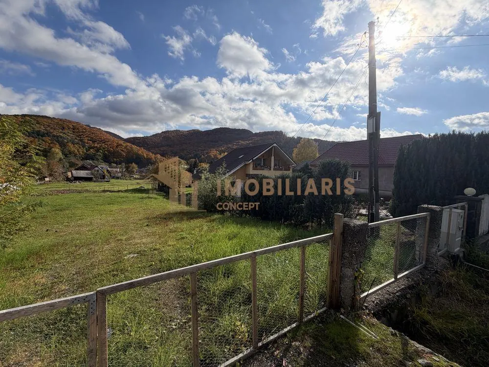 Teren intravilan 868 mp de vanzare-Ferneziu ,Str. Barajului - foto 2