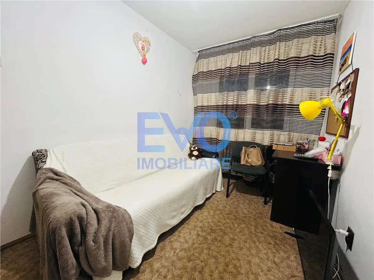 APARTAMENT DE VANZARE CU  3 CAMERE, PODU ROS - foto 2