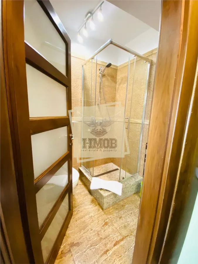 Apartament premium CENTRAL | 2 balcoane | 2 bai | 75mpu - foto 11