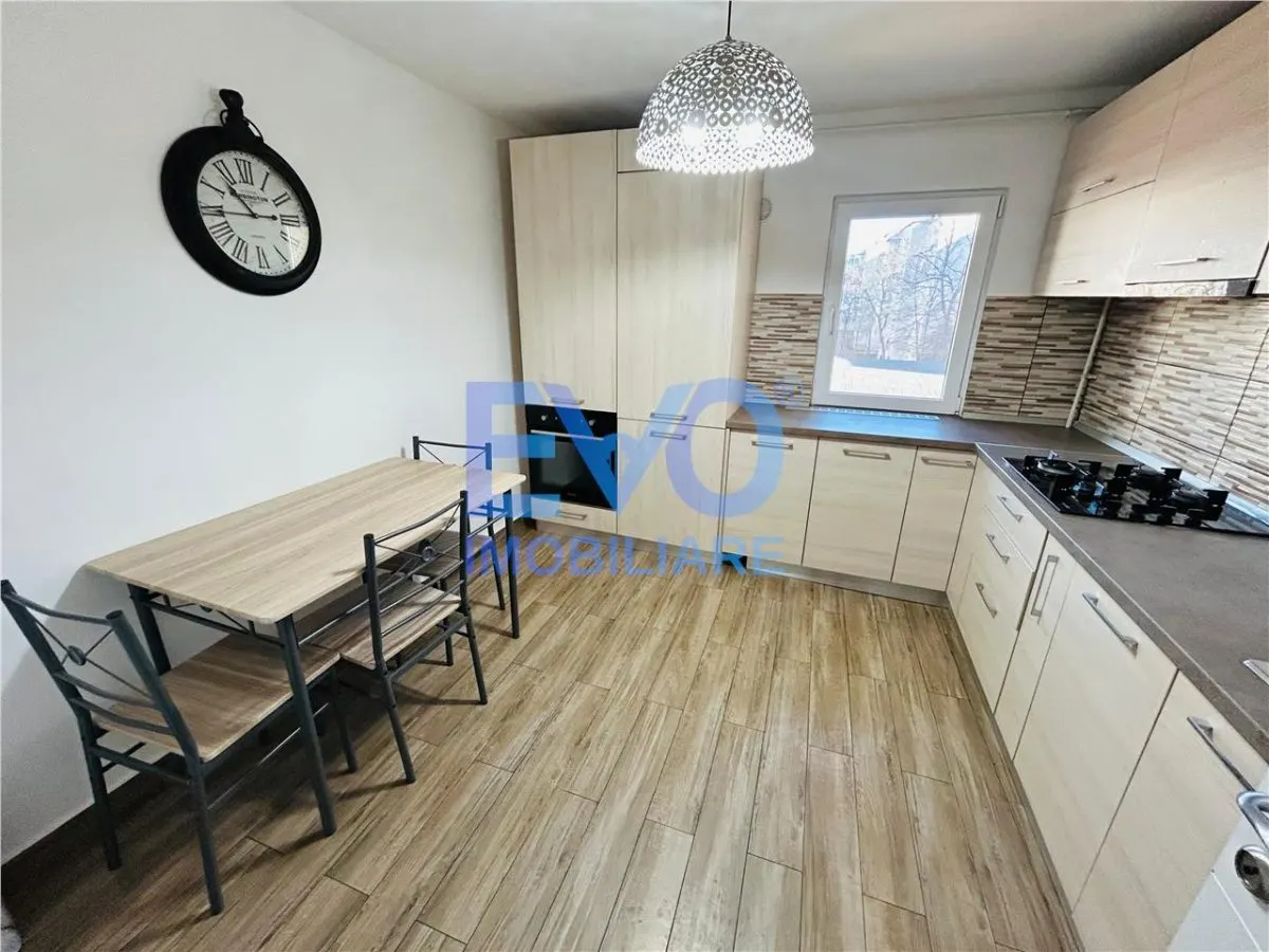 APARTAMENT 2 CAMERE DE INCHIRIAT, CENTRU - foto 8