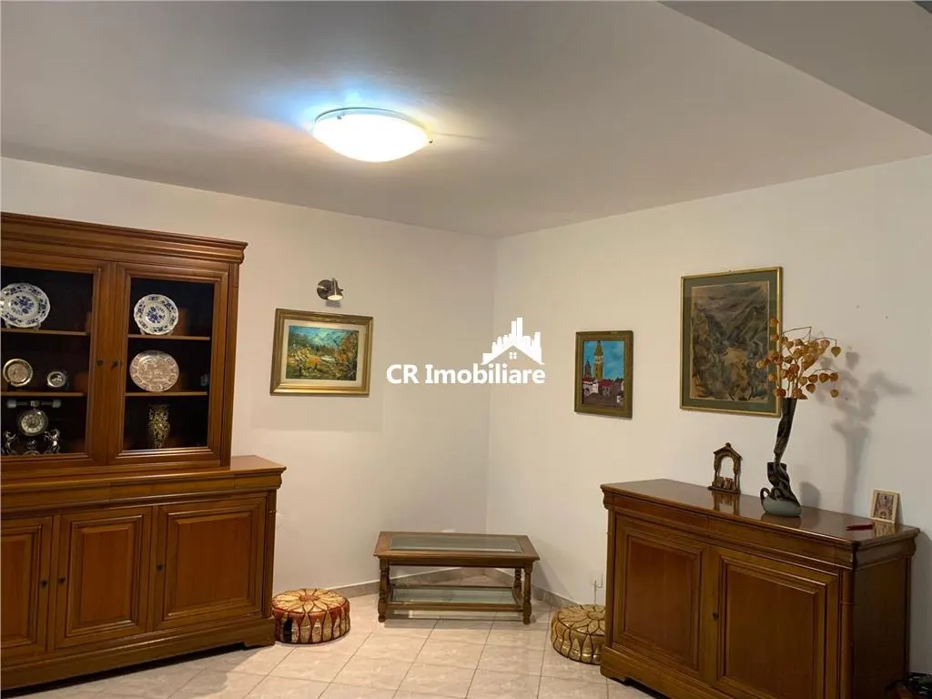 Vila  de vanzare 6 camere Iancu Nicolae - foto 1