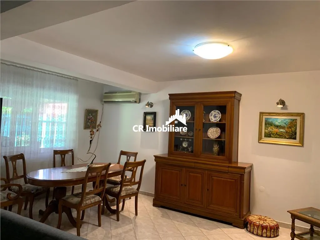 Vila  de vanzare 6 camere Iancu Nicolae - foto 2