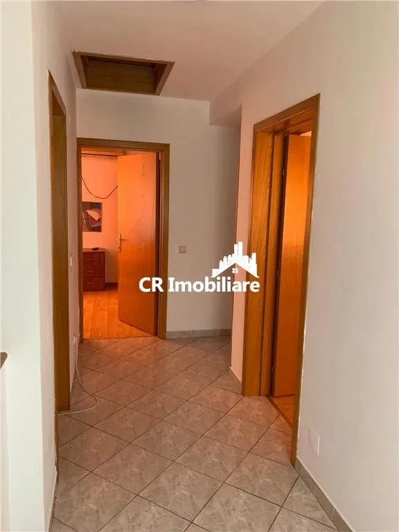 Vila  de vanzare 6 camere Iancu Nicolae - foto 7