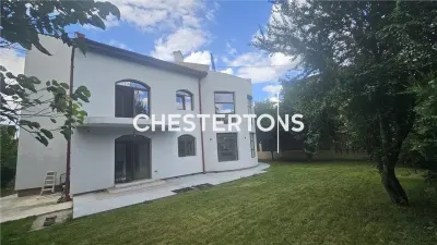 Vila lux cu arhitectura deosebita in Prelungirea Ghencea - foto 2