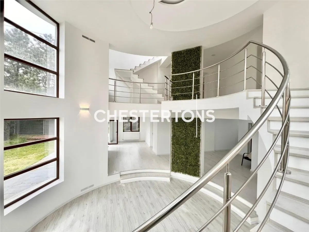 Vila lux cu arhitectura deosebita in Prelungirea Ghencea - foto 21