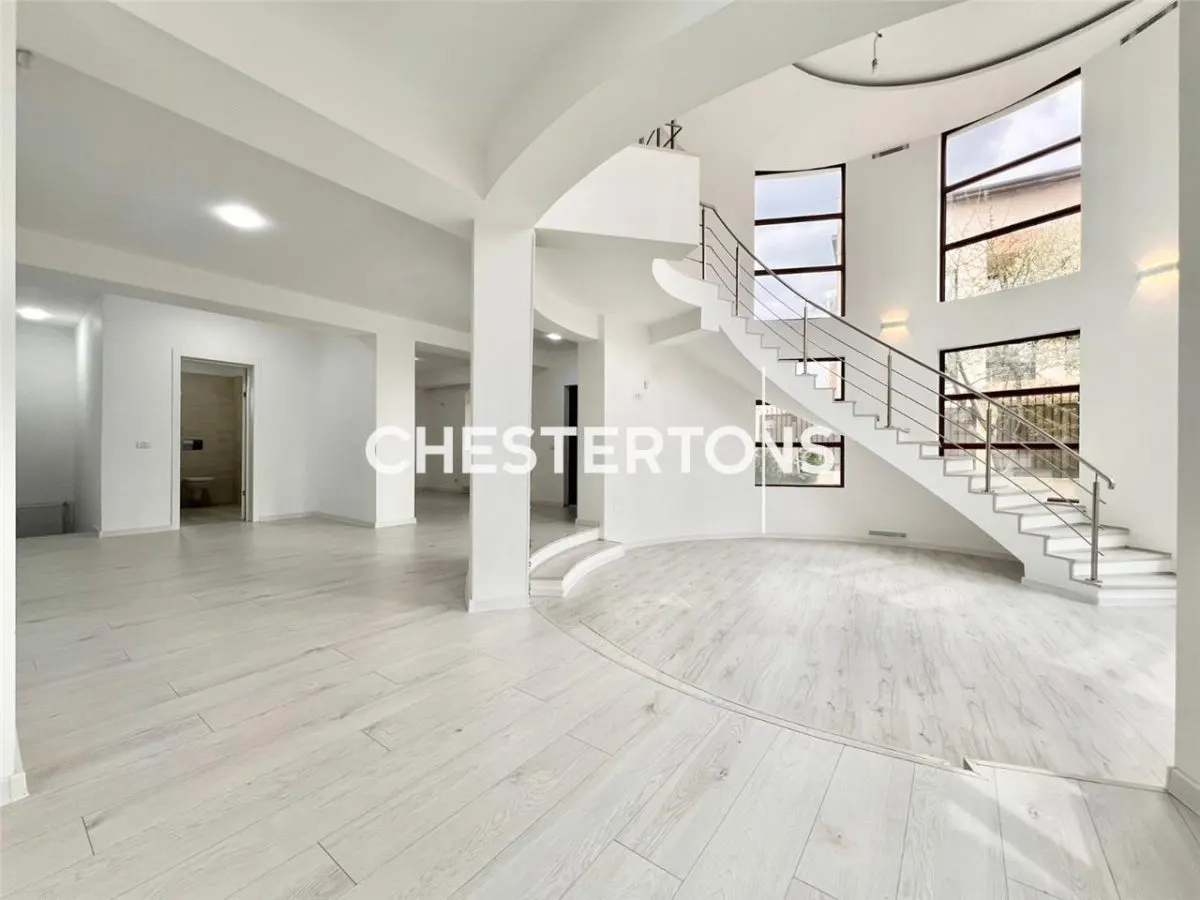 Vila lux cu arhitectura deosebita in Prelungirea Ghencea - foto 23