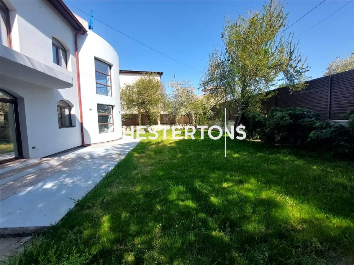 Vila lux cu arhitectura deosebita in Prelungirea Ghencea - foto 5