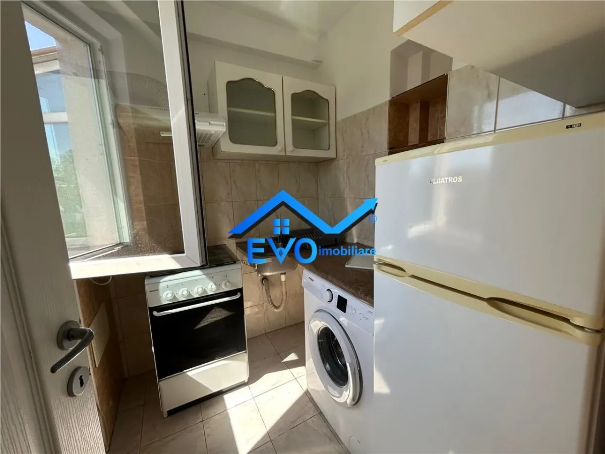 APARTAMENT CU 2 CAMERE DE INCHIRIAT - foto 4