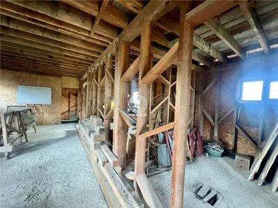 Casa cu 5 camere si 2 bai, 500mp teren, de vanzare in Ciurbesti - foto 3
