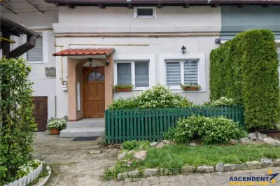 Apartament cu trei unitati locative, baie si bucatarie fiecare, central, Brasov - foto 2