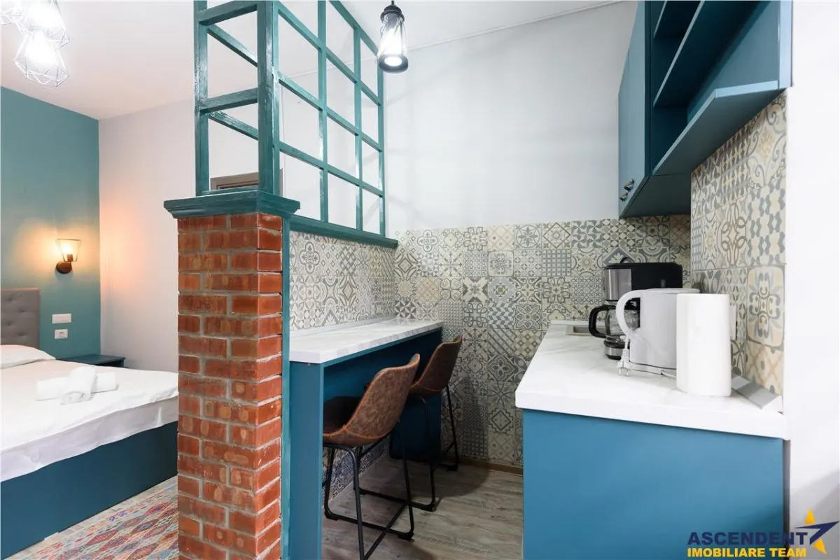 Apartament cu trei unitati locative, baie si bucatarie fiecare, central, Brasov - foto 18