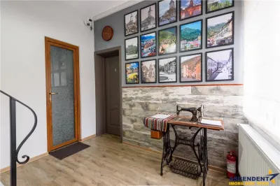 Apartament cu trei unitati locative, baie si bucatarie fiecare, central, Brasov - foto 3