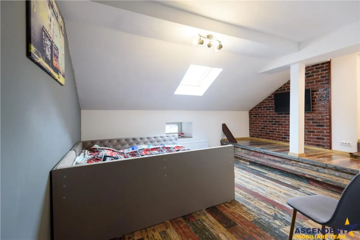 Apartament cu trei unitati locative, baie si bucatarie fiecare, central, Brasov - foto 21